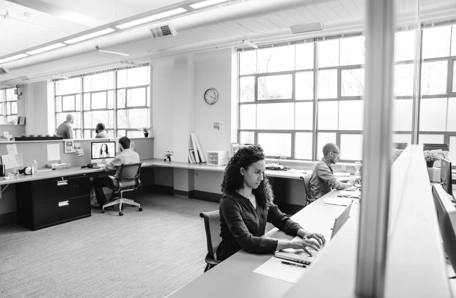 Digitalización de archivo financiero en papel